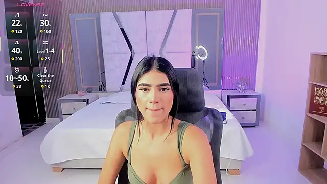 BellaaStorm online show from October 2025 02:18:02 PM