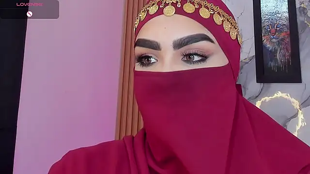 Snapshot of Maissa_Alabi chatting on April 2026 08:02:01 PM Maissa Alabi online show from April 2026 08:02:01 PM