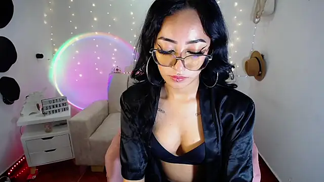 victoria ricci a online show from March 2025 03:04:01 AM