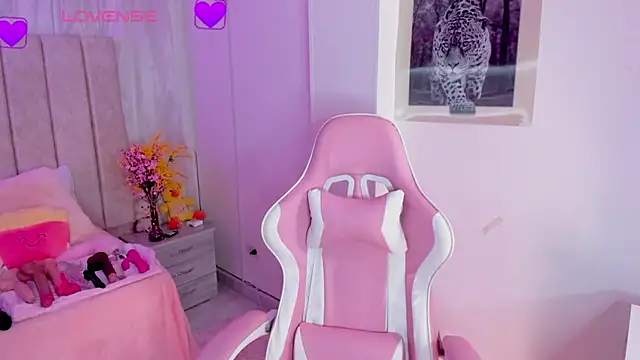 tamy xoo online show from March 2025 09:43:02 PM