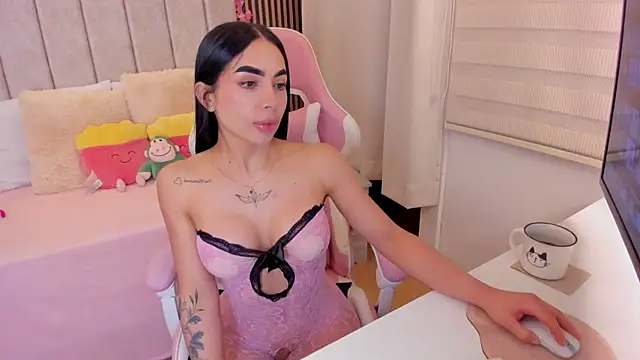 Snapshot of tamy_xoo chatting on June 2026 05:50:01 PM tamy xoo online show from June 2026 05:50:01 PM
