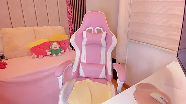 tamy xoo online show from April 2026 07:21:02 PM