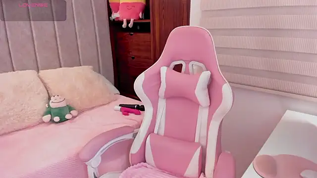 tamy xoo online show from October 2025 08:09:02 PM