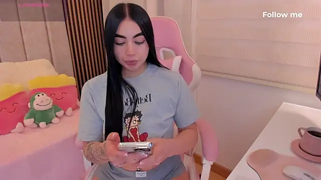 tamy xoo online show from October 2025 04:27:01 PM