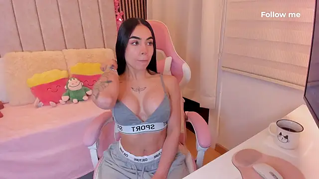 Snapshot of tamy_xoo chatting on April 2026 06:04:01 PM tamy xoo online show from April 2026 06:04:01 PM