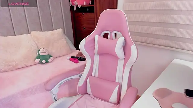 tamy xoo online show from October 2025 09:38:02 PM