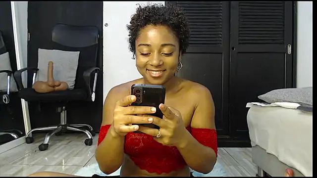 Snapshot of avis_lara chatting on April 2026 07:26:01 AM avis lara online show from April 2026 07:26:01 AM