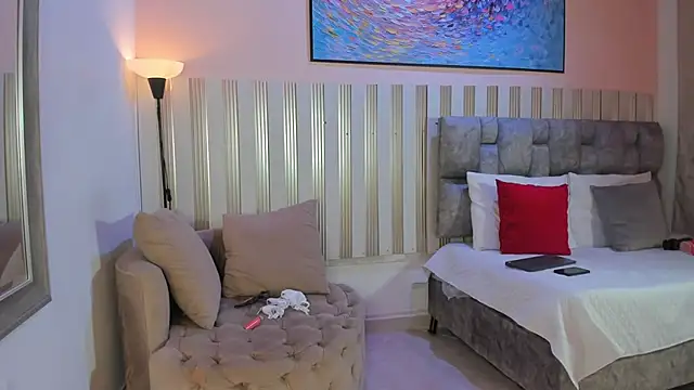 avis lara online show from February 2026 03:53:01 PM