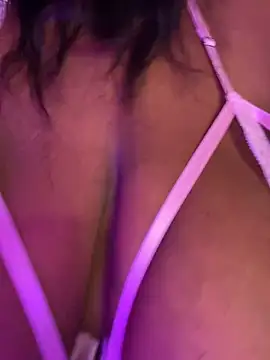 Lilymoonshow online show from March 2026 01:09:02 AM