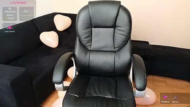 hairyncuteass online show from February 2026 01:31:02 PM