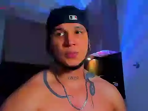 austinoficial online show from May 2026 10:57:01 PM