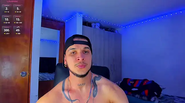 Snapshot of austinoficial chatting on March 2025 05:03:02 AM austinoficial online show from March 2025 05:03:02 AM