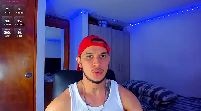 Snapshot of austinoficial chatting on March 2025 04:57:02 AM austinoficial online show from March 2025 04:57:02 AM