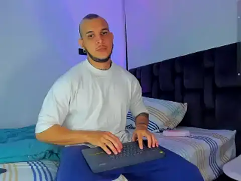 austinoficial online show from February 2026 03:57:02 AM