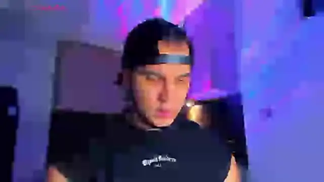austinoficial online show from April 2026 11:28:02 PM