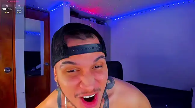 Snapshot of austinoficial chatting on March 2025 07:55:02 AM austinoficial online show from March 2025 07:55:02 AM
