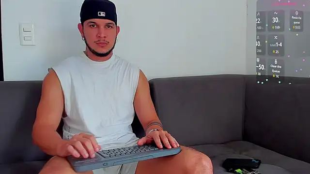 austinoficial online show from October 2025 09:04:02 PM