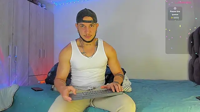austinoficial online show from November 2025 08:57:02 PM
