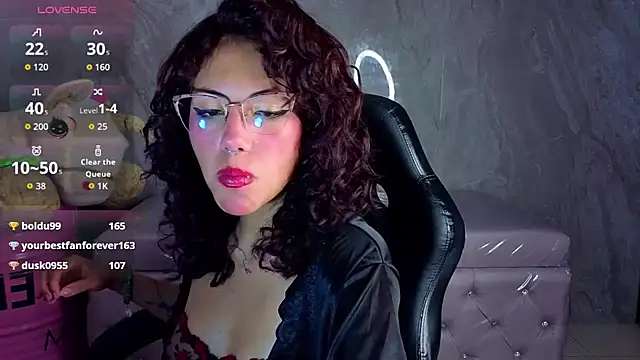 zoe ch  online show from June 2026 03:18:01 PM