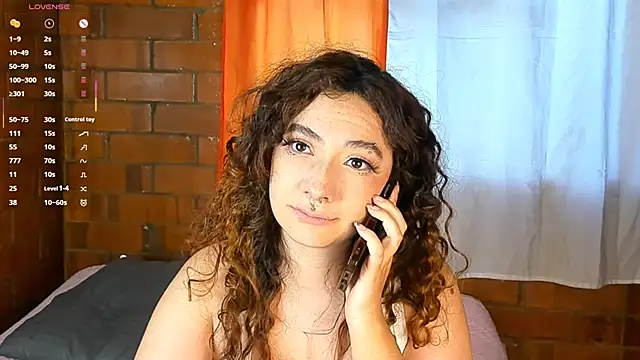 Snapshot of Annycolin_ chatting on January 2025 10:41:01 PM Annycolin online show from January 2025 10:41:01 PM