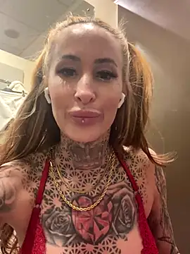 Snapshot of Black_sweet_Rose chatting on December 2025 11:38:02 AM Black sweet Rose online show from December 2025 11:38:02 AM