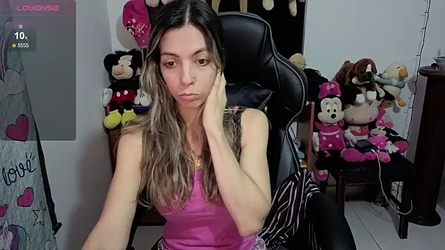 Princezzlove3 online show from November 2025 07:58:01 PM