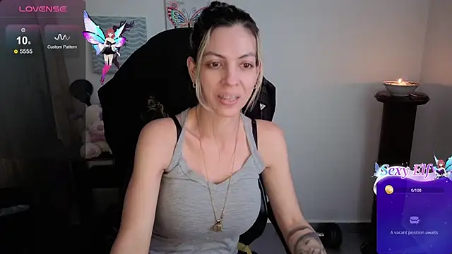 Princezzlove3 online show from April 2026 08:04:02 PM
