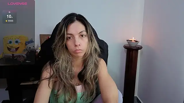 Snapshot of Princezzlove3 chatting on January 2026 09:20:02 PM Princezzlove3 online show from January 2026 09:20:02 PM