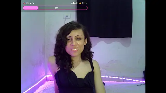 Snapshot of AliciaAxiom chatting on January 2025 03:48:01 AM AliciaAxiom online show from January 2025 03:48:01 AM