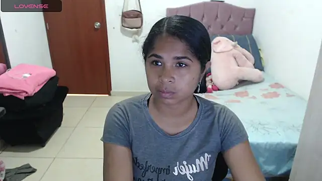 Snapshot of july-feria chatting on September 2025 05:35:01 PM july-feria online show from September 2025 05:35:01 PM