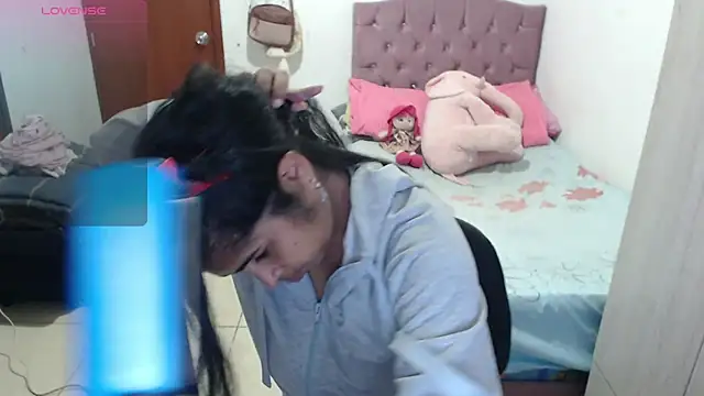 july-feria online show from November 2025 10:14:02 PM