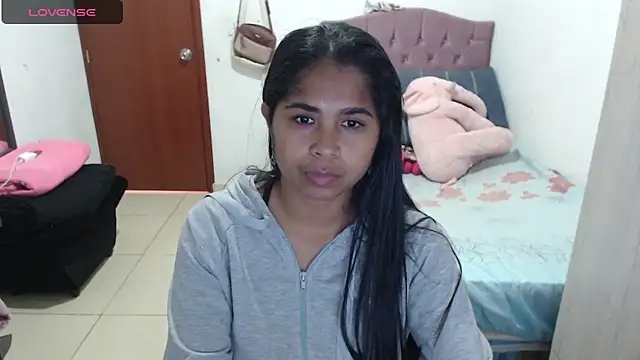 Snapshot of july-feria chatting on September 2025 05:31:02 PM july-feria online show from September 2025 05:31:02 PM