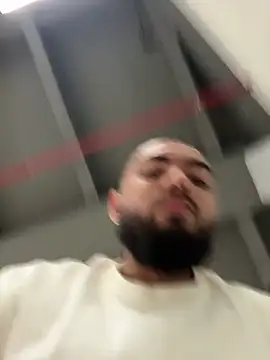 arturguy00 online show from February 2026 08:52:01 PM