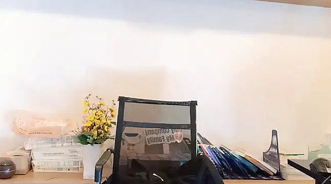 Lush-Office online show from March 2025 12:57:02 PM