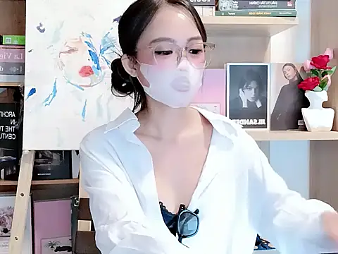 Lush-Office online show from October 2025 01:44:02 PM