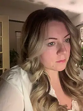 Snapshot of girlnextdoorjoelle chatting on January 2025 06:49:02 AM girlnextdoorjoelle online show from January 2025 06:49:02 AM