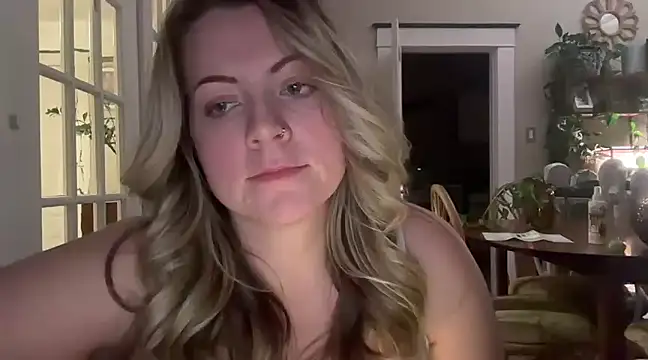 Snapshot of girlnextdoorjoelle chatting on January 2025 12:55:01 PM girlnextdoorjoelle online show from January 2025 12:55:01 PM