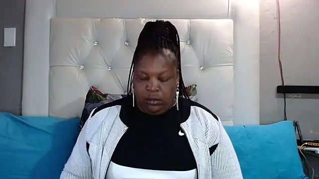 omalicha98 online show from February 2026 06:00:01 AM