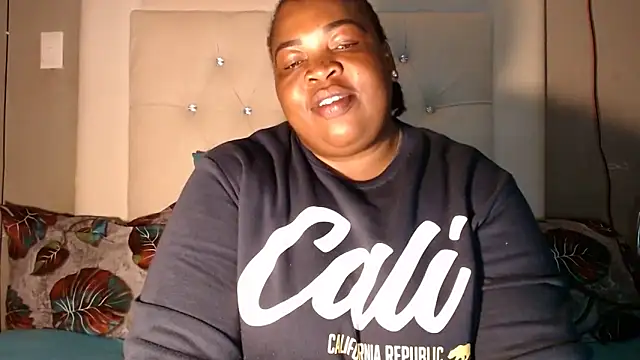 omalicha98 online show from April 2026 06:39:02 AM