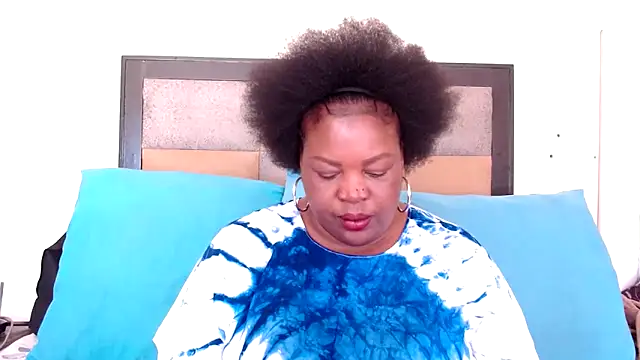 omalicha98 online show from October 2025 06:47:02 AM