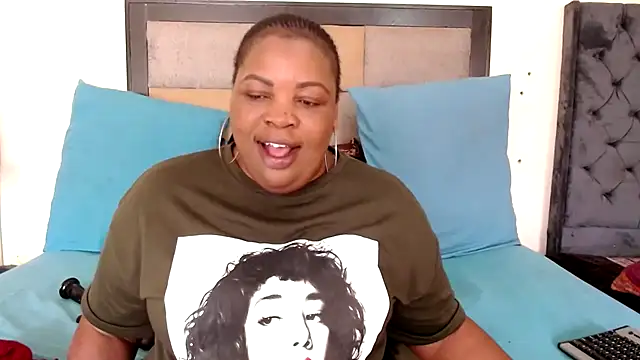 omalicha98 online show from November 2025 07:23:02 AM