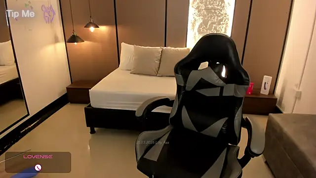 lilly ass  online show from March 2026 12:53:02 PM