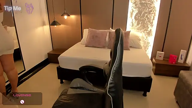 lilly ass  online show from March 2026 12:55:01 PM