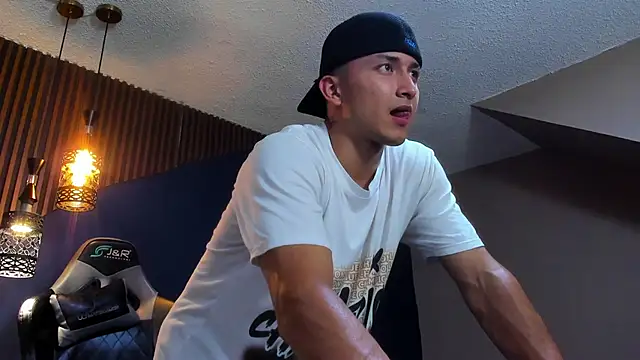 BrandonColee online show from March 2025 06:34:01 PM