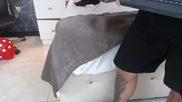 BrandonColee online show from February 2025 12:27:02 PM