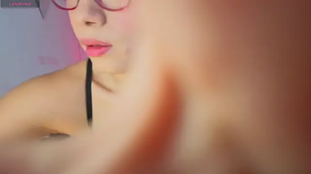 Snapshot of Anatomson___ chatting on December 2025 03:57:01 PM Anatomson online show from December 2025 03:57:01 PM