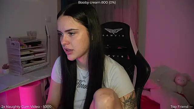 NaomiiMoon online show from May 2026 06:30:01 PM