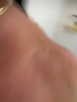 carlospingalinda online show from November 2025 12:11:01 AM