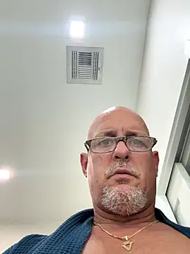 carlospingalinda online show from September 2025 09:37:01 PM