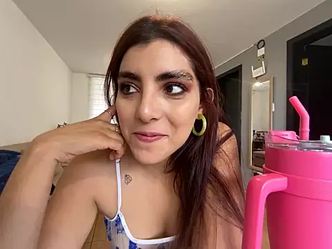Snapshot of MartinaSooler chatting on March 2025 08:10:02 PM MartinaSooler online show from March 2025 08:10:02 PM